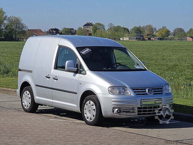 Bőrönd VOLKSWAGEN CADDY 2.0 L1 NAP Bumpers-Kleur