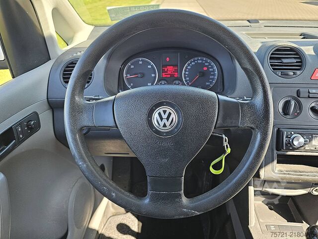 Bőrönd VOLKSWAGEN CADDY 2.0 L1 NAP Bumpers-Kleur