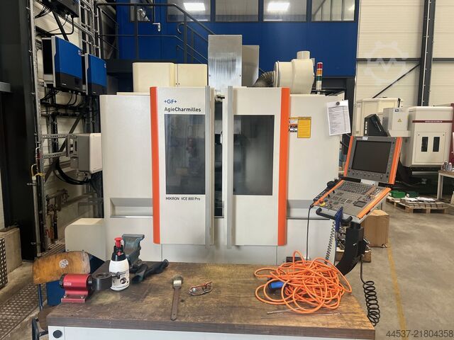 κατακόρυφο κέντρο κατεργασίας Mikron VCE 800pro