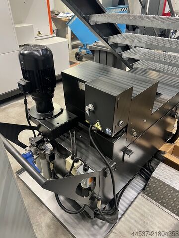 κατακόρυφο κέντρο κατεργασίας Mikron VCE 800pro