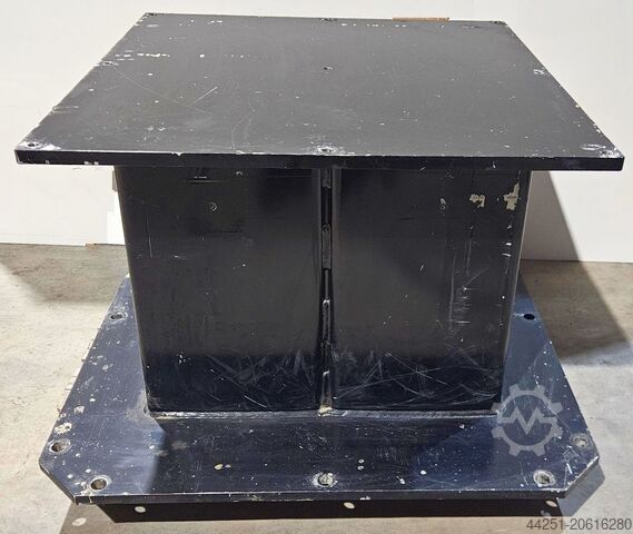 Soca de robot / Platformă pentru robot, înălțime 700 mm Fanuc Robotersockel