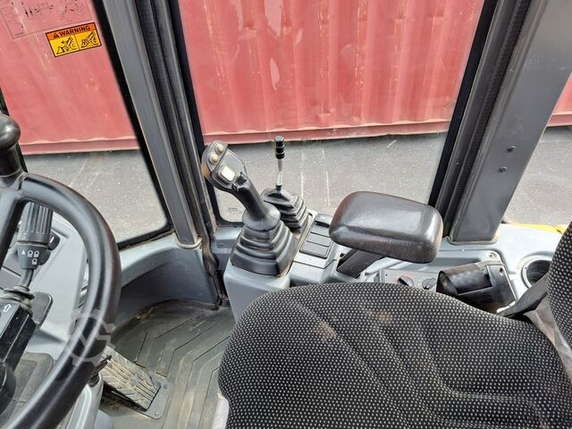 Încărcător frontal Nr. 17 Volvo L 30 G