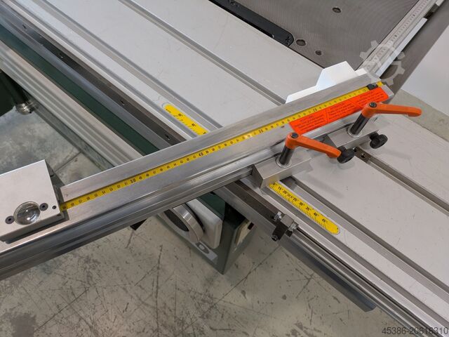 Ferăstrău circular Felder K 700 Professional