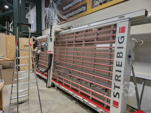 Pionowa pilarka panelowa Striebig Standard 6224 TRK 2