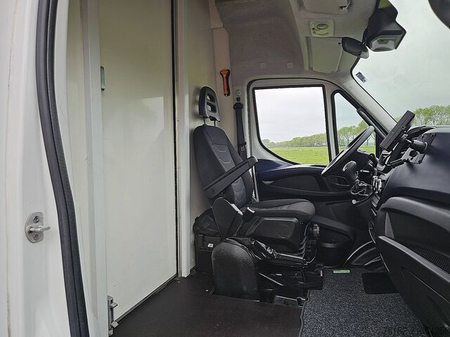 Bakwagen IVECO DAILY 70C18 ac automaat EURO6