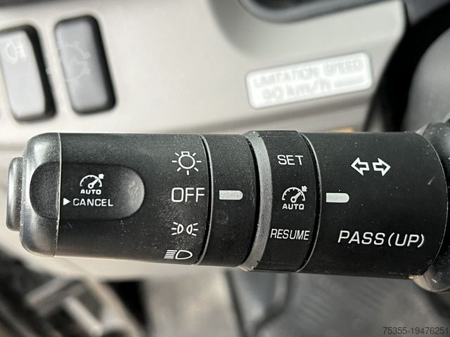 Podwozie furgonu MITSUBISHI Fuso Canter 9C18 5,8m Euro6d Klimaaut. Tempomat