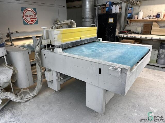 Spruzzatrice automatica Giardina Dualtech 401 anno 2007 Giardina Dualtech 401