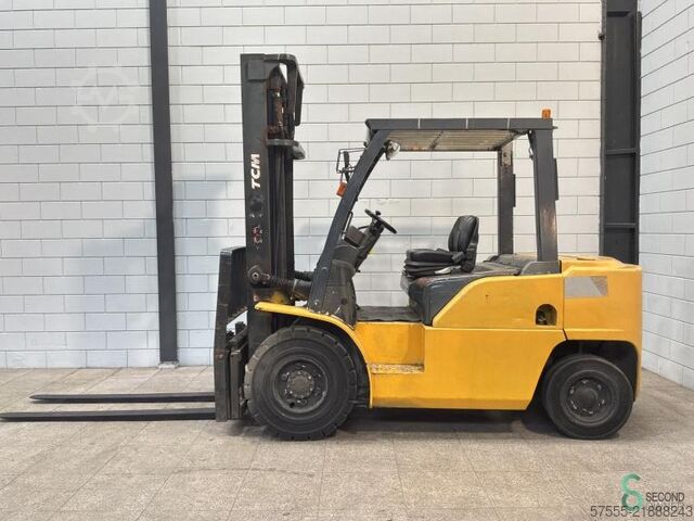 Gaffeltruck TCM FD 40 T 8