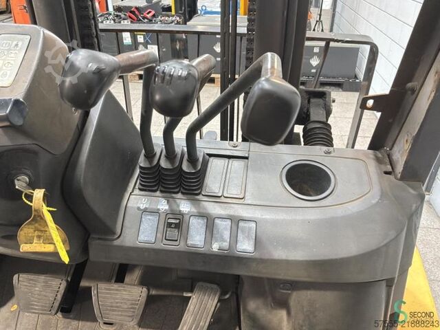 Gaffeltruck TCM FD 40 T 8