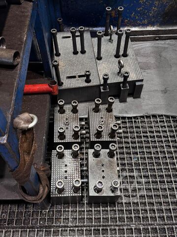 Sicak somun presleme makinalari HATEBUR AMP50