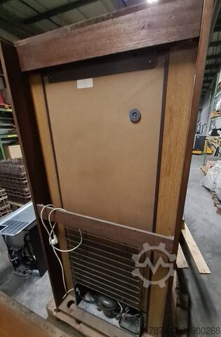 Răcitor de vinuri cu control climatic Eurocave E210 California