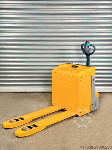 Peão de empilhador baixo Jungheinrich EJE 225 - Service Neu - Batterie 87% - 2,5t - Nur 2.967 Std.