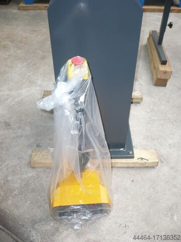 Motorische Sickenmaschine Rollmak BM 125