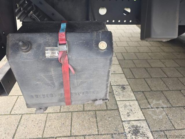 Boxvogn MERCEDES-BENZ 816 Koffer, Ladebordwand, viel in 2025 repariert