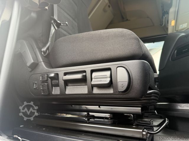 Standard tractor unit IVECO Stralis S-WAY AS440S48T/FP Standklima Retarder