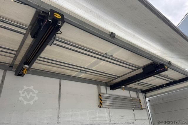 Camion à usage spécial MERCEDES-BENZ Actros 1842 mit Seitenöffnung und Kran