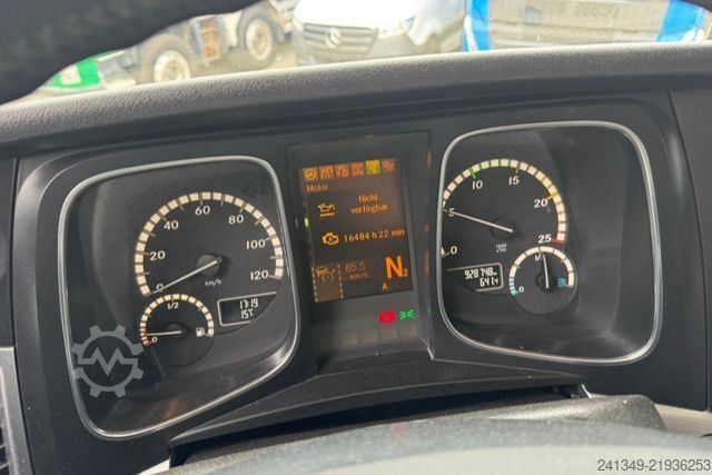 Camion à usage spécial MERCEDES-BENZ Actros 1842 mit Seitenöffnung und Kran
