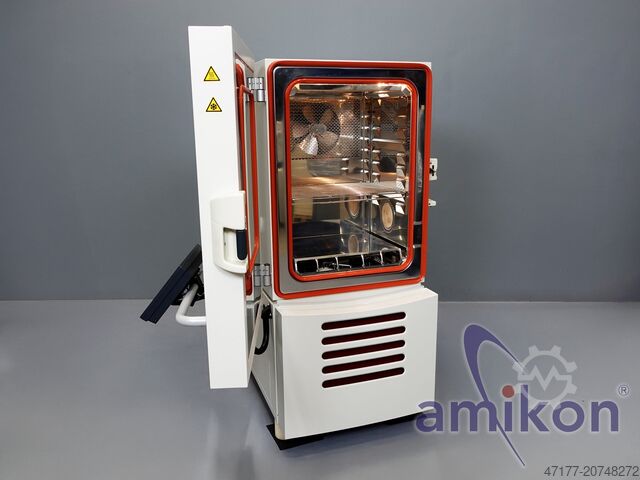 Climate test chamber 190 liters Vötsch VC³ 7018 -70°C bis +180°C