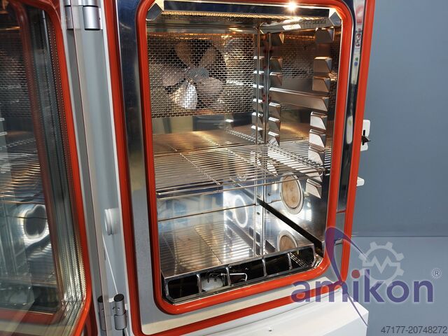 Climate test chamber 190 liters Vötsch VC³ 7018 -70°C bis +180°C