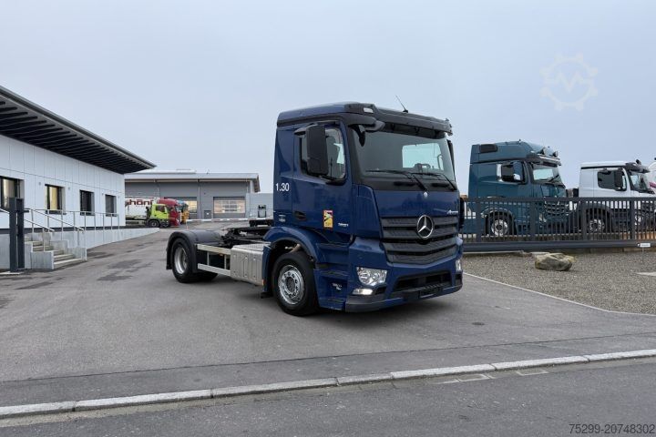 Standard tractor unit Mercedes-Benz Antos 1851 4x2 Retarder / Swiss-Vehicle