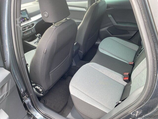 Camion à usage spécial Seat Ibiza XCellence 1.0 TSI*NAVI*PDC*CAM*LED*TEMP*