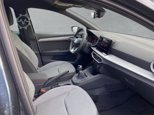 Camion à usage spécial Seat Ibiza XCellence 1.0 TSI*NAVI*PDC*CAM*LED*TEMP*