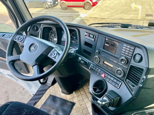 Swap body truck Mercedes-Benz ACTROS 26-42