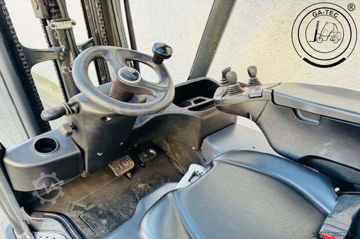 Elektryczne 4 koła Linde E18PH