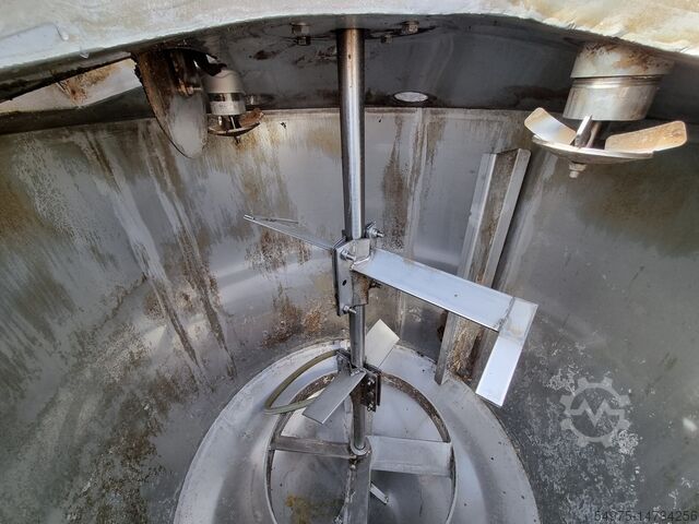 Roestvrijstalen container met roerwerk