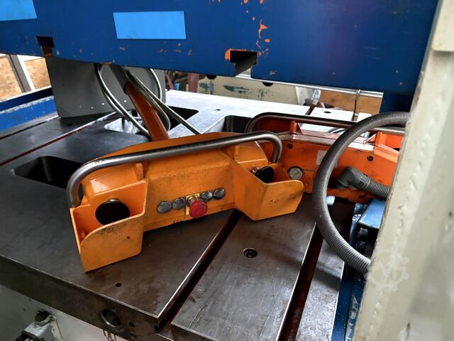 Presse hydraulique Hans Schoen SH/LF100