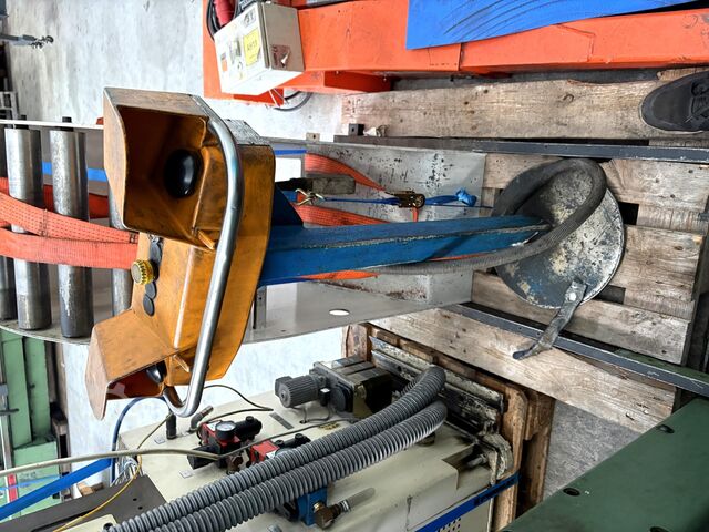 Otomatik delme makinesi Bruderer BSTA 20E
