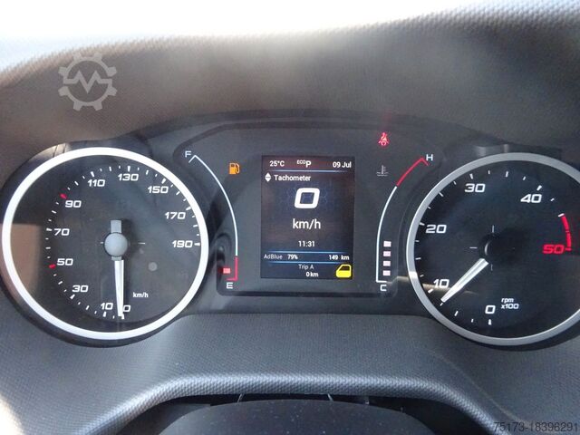 Højt tag varevogn IVECO Daily Kasten 55S18HA8 V WX Navi 4x4