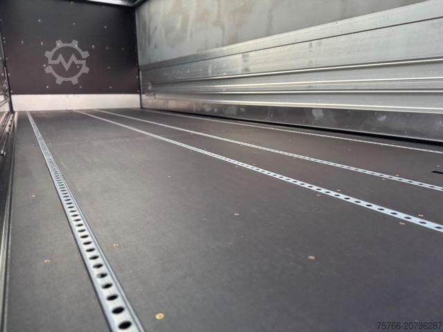 Vrachtwagen met bakwagen MAN TGM 26.320 L / LBW / LENKACHSE / 18 PAL