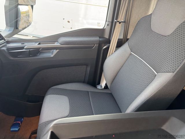 Vrachtwagen met bakwagen MAN TGM 26.320 L / LBW / LENKACHSE / 18 PAL