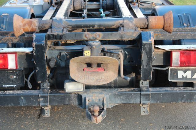 Kiepwagen bestelauto MAN 8.163 BL City Abroller L2000