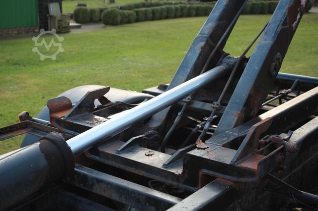 Kiepwagen bestelauto MAN 8.163 BL City Abroller L2000