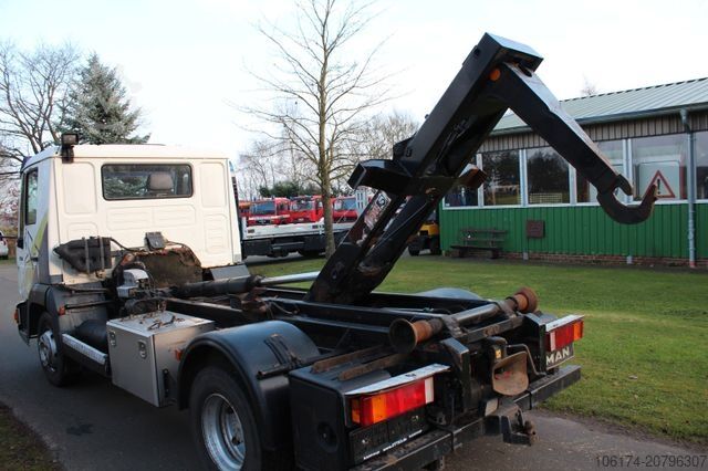 Kiepwagen bestelauto MAN 8.163 BL City Abroller L2000