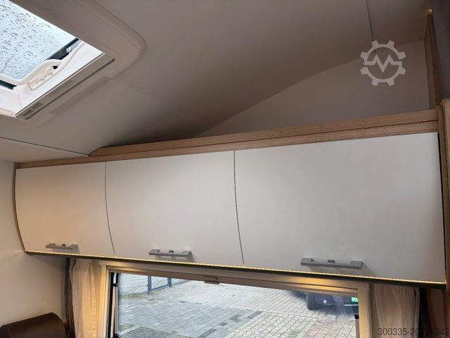 Alkoof camper SUNLIGHT A 70 + Markise + Navi + Kamera + gr. Kühlschrank