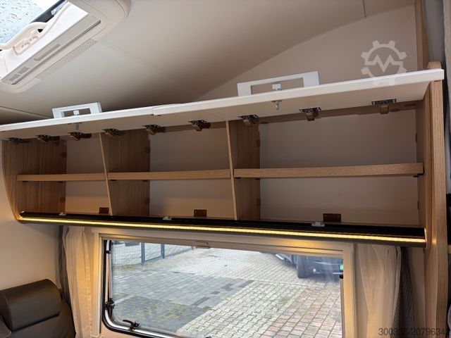 Alkoof camper SUNLIGHT A 70 + Markise + Navi + Kamera + gr. Kühlschrank