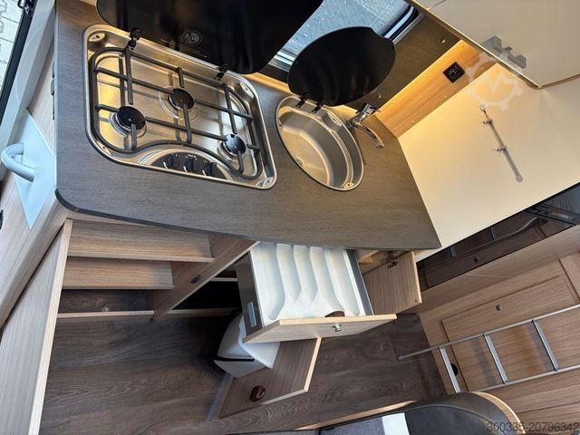 Alkoof camper SUNLIGHT A 70 + Markise + Navi + Kamera + gr. Kühlschrank