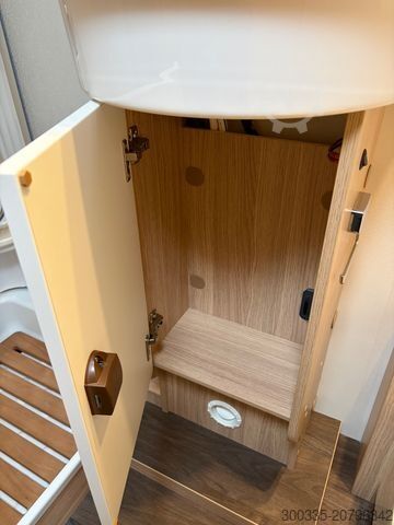 Alkoof camper SUNLIGHT A 70 + Markise + Navi + Kamera + gr. Kühlschrank