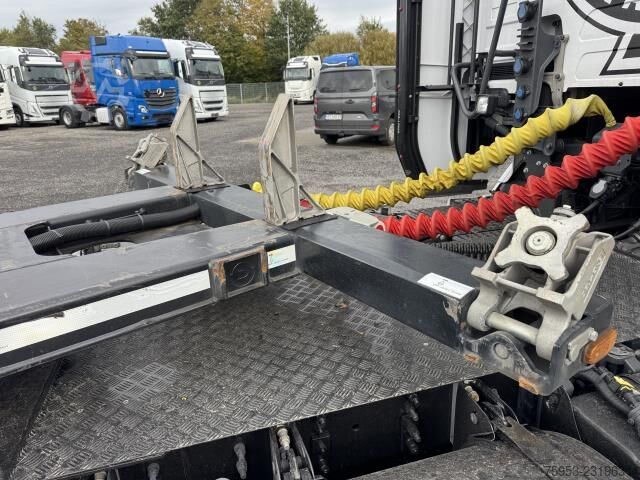 Cserélhető felépítményes félpótkocsi D-Tec Flexitrailer VCC-01 Lift Mittelauschub Alcoa LED