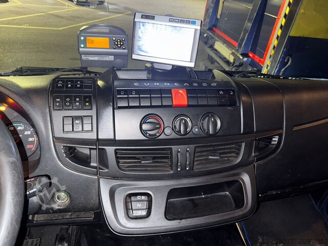 Ladbil med presenning iveco ML 140 E 25 P