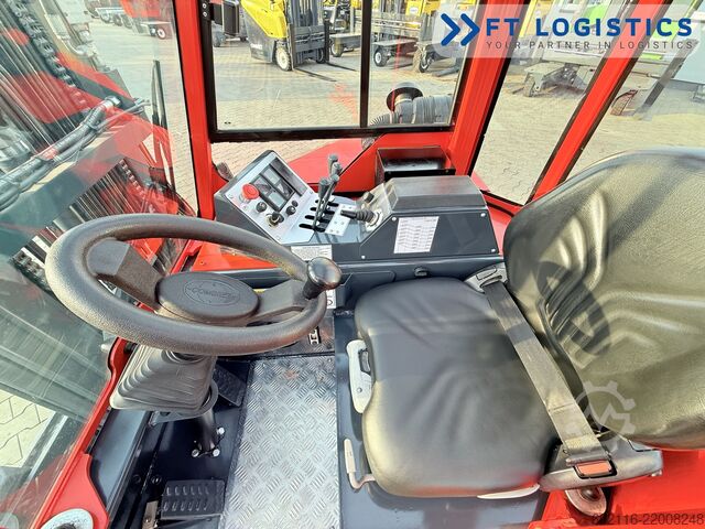 Carrello elevatore a 4 direzioni Combilift CB3000 DIESEL FULL CABIN TRIPLEX 6550