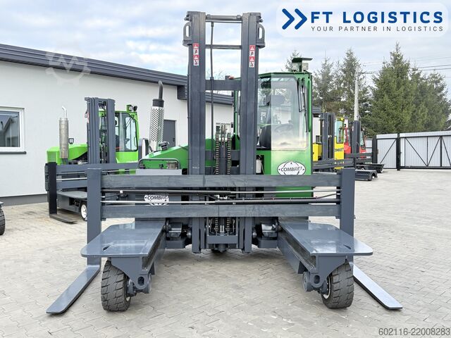 Carrello elevatore a 4 direzioni Combilift C4500 DIESEL WIDE-FORK-POSITIONER