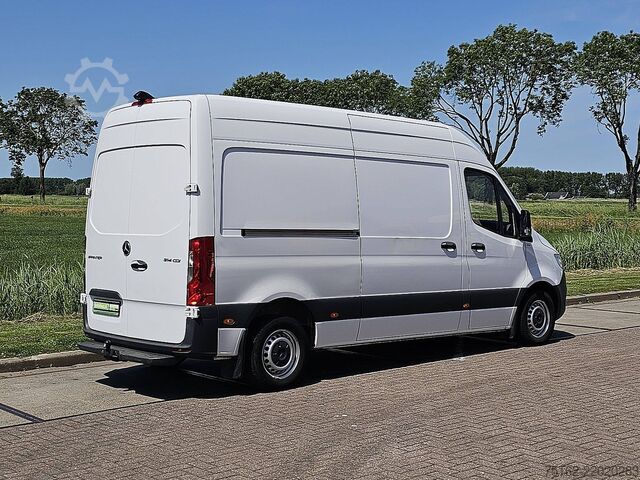 Camioneta familiar de techo alto MERCEDES-BENZ SPRINTER 314 L2H2 Mbux10 + Navi!