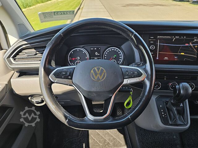 Camioneta familiar de techo alto VOLKSWAGEN TRANSPORTER 2.0 TDI L1H1 150Pk NAP Euro6