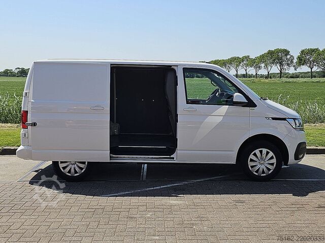 Camioneta familiar de techo alto VOLKSWAGEN TRANSPORTER 2.0 TDI L1H1 150Pk NAP Euro6