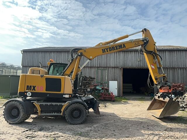 Gumikerekes kotrógép Hydrema RB15-MX18 with tiltrotator, quick coupler and excavator bucket