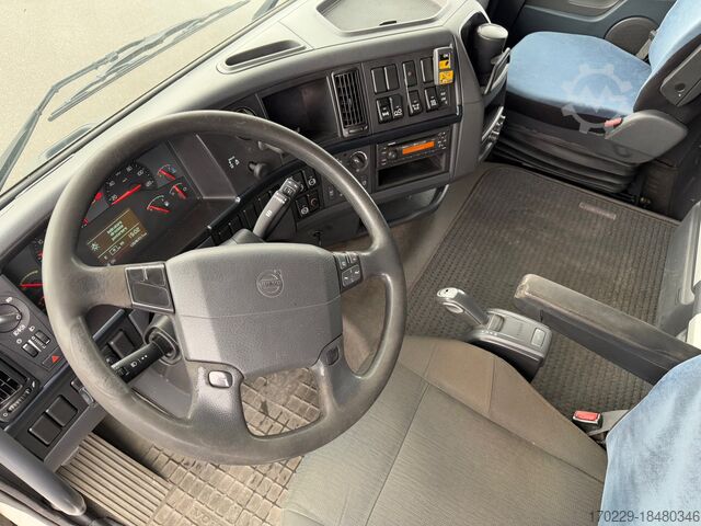 Vrachtwagen met kraan VOLVO FH 12.420